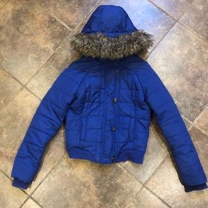 Junior’s Blue Winter Coat - Size: M